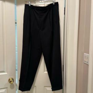 Black pleated and cuffed men’s all season pants